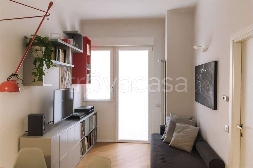 appartamento in affitto a Milano in zona Piazzale Lodi