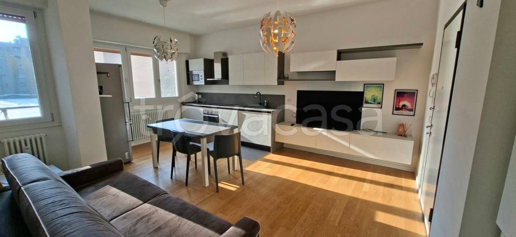 appartamento in affitto a Milano in zona Rembrandt