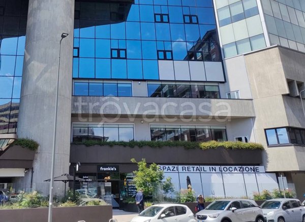 negozio in affitto a Milano in zona Corvetto