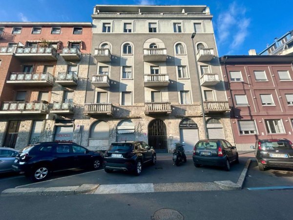 appartamento in affitto a Milano in zona Lorenteggio