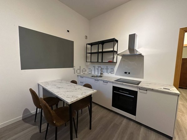 appartamento in affitto a Milano in zona Famagosta