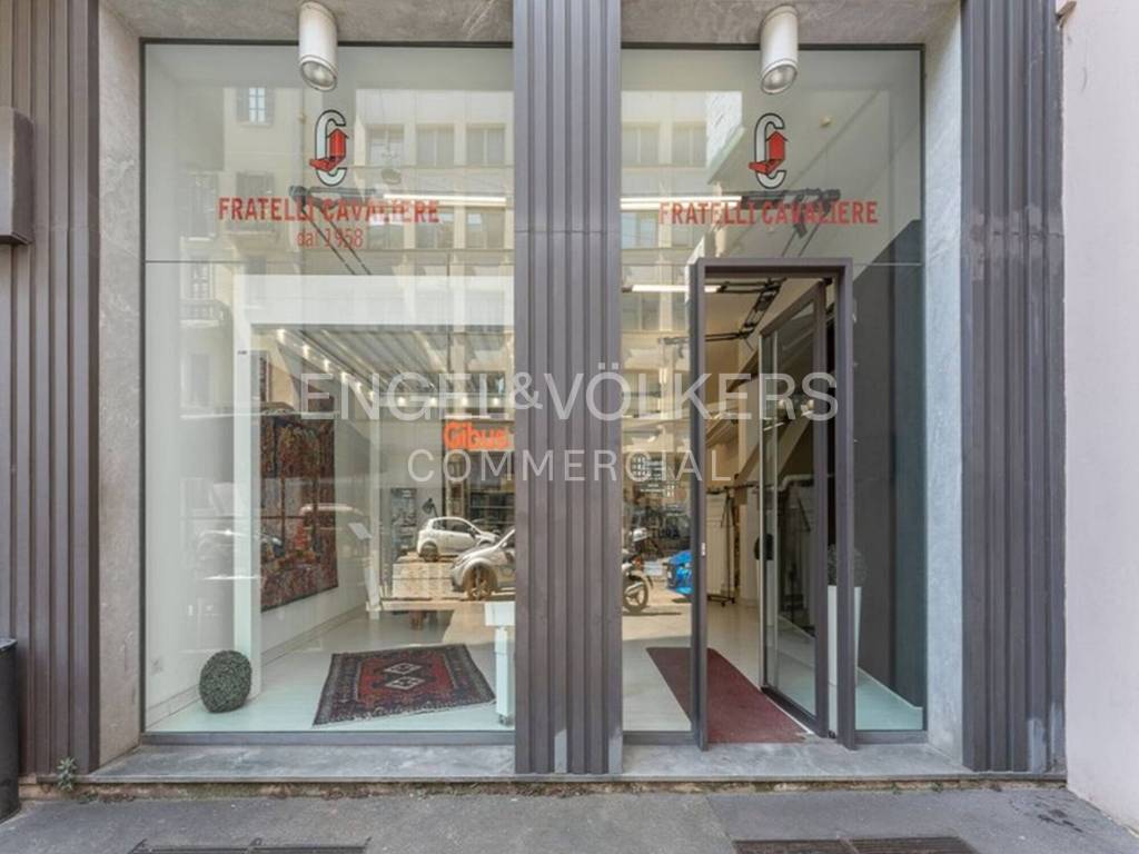 negozio in affitto a Milano in zona Guastalla