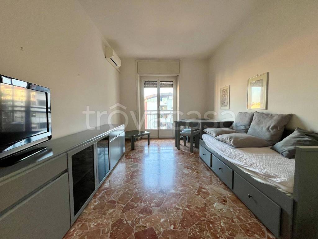 appartamento in affitto a Milano in zona Dergano