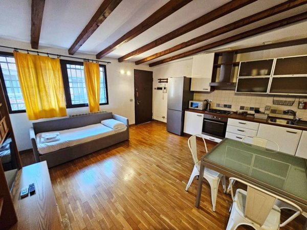 appartamento in affitto a Milano in zona Isola