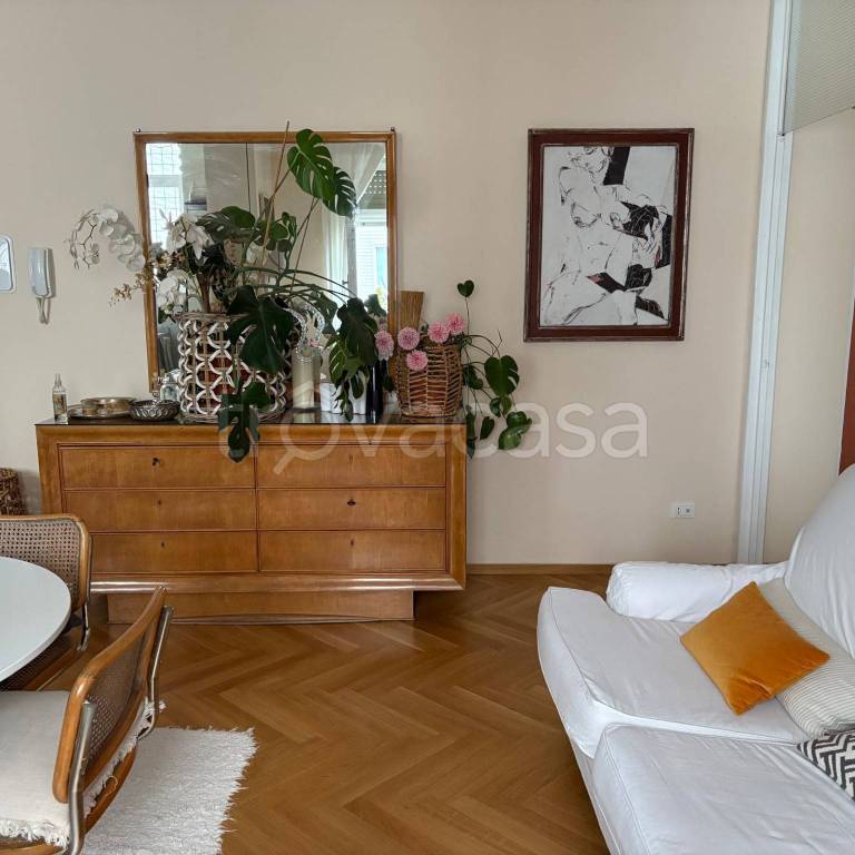 appartamento in affitto a Milano in zona Cinque Giornate