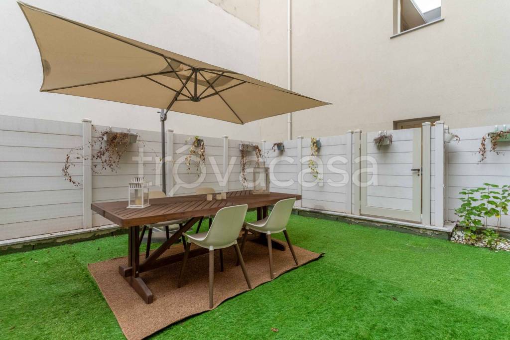 appartamento in affitto a Milano in zona Porta Garibaldi