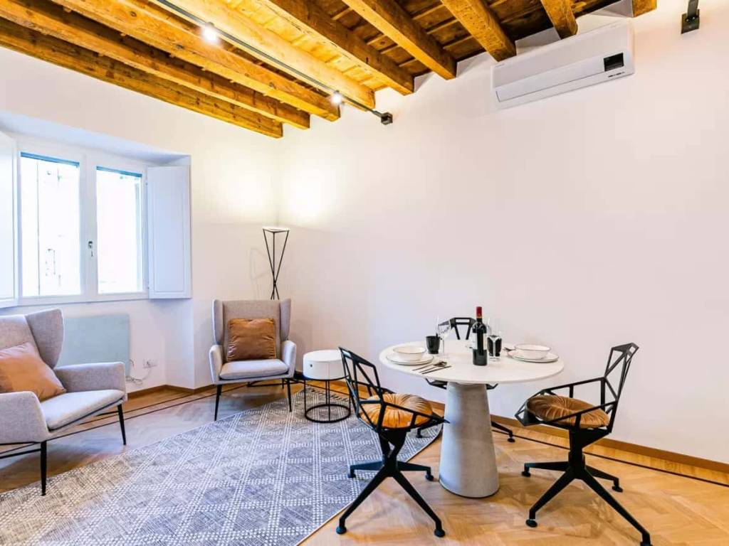 appartamento in affitto a Milano in zona Cadorna
