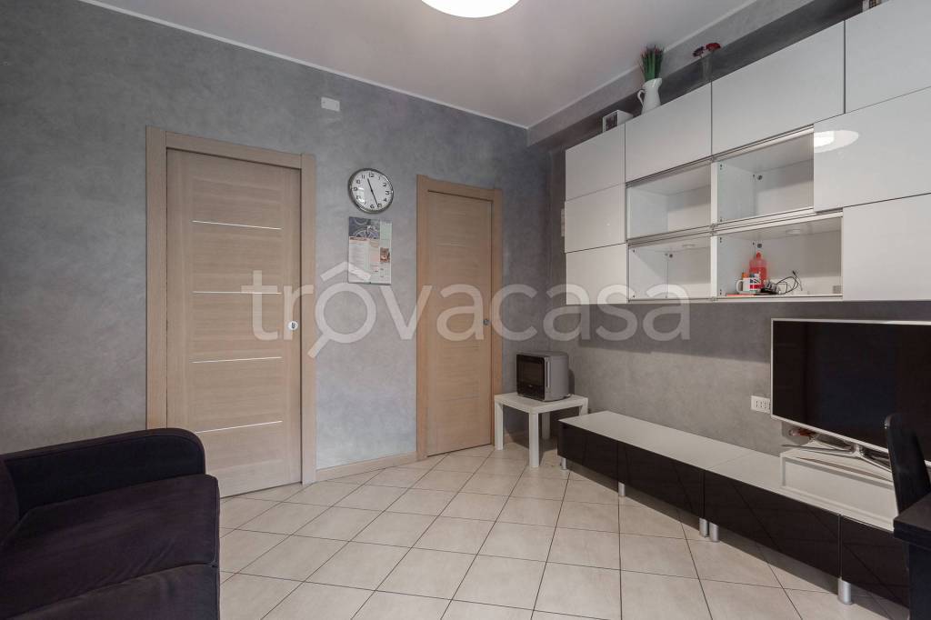 appartamento in affitto a Milano in zona Vigentino