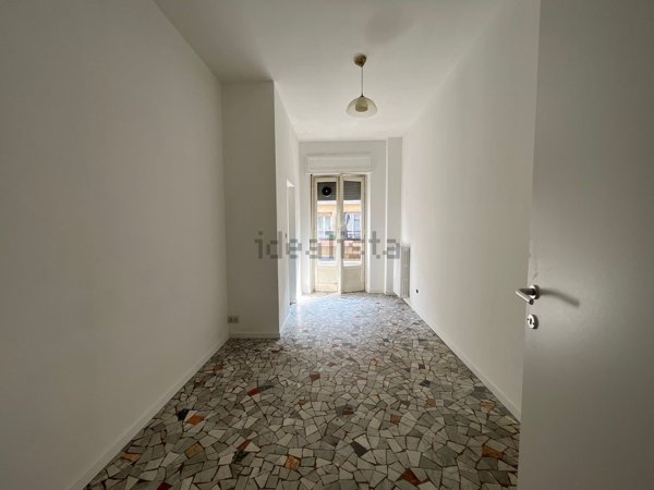 appartamento in affitto a Milano in zona Lorenteggio