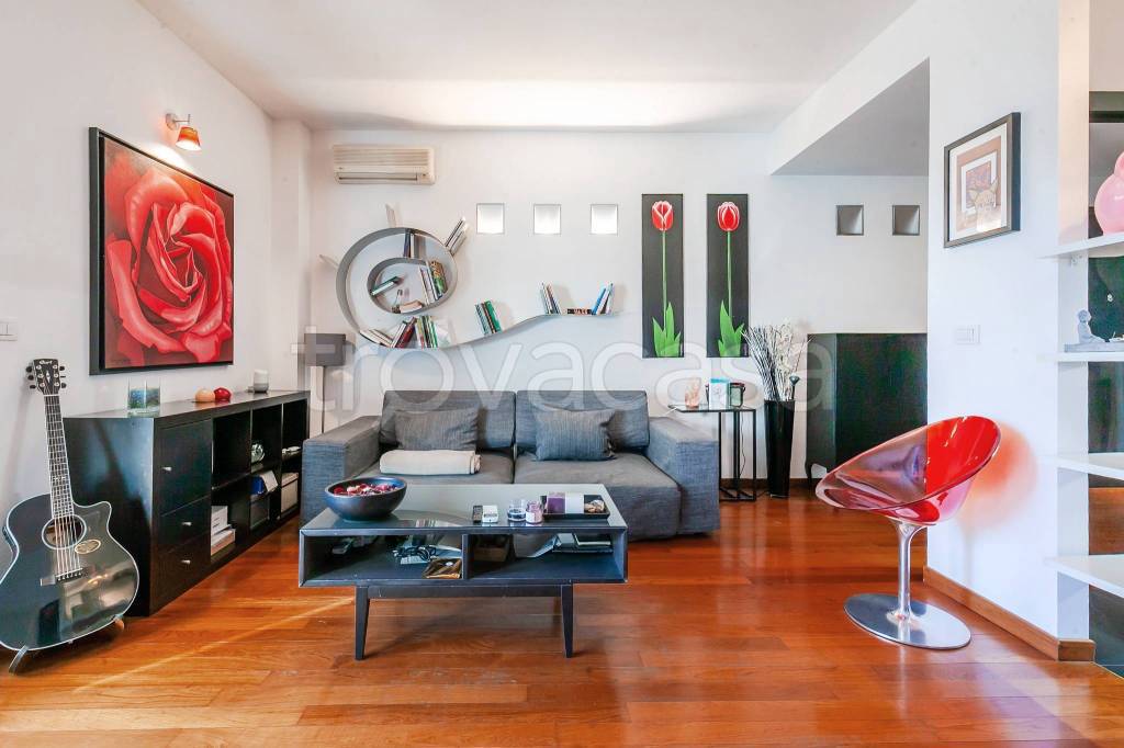 appartamento in affitto a Milano in zona Isola