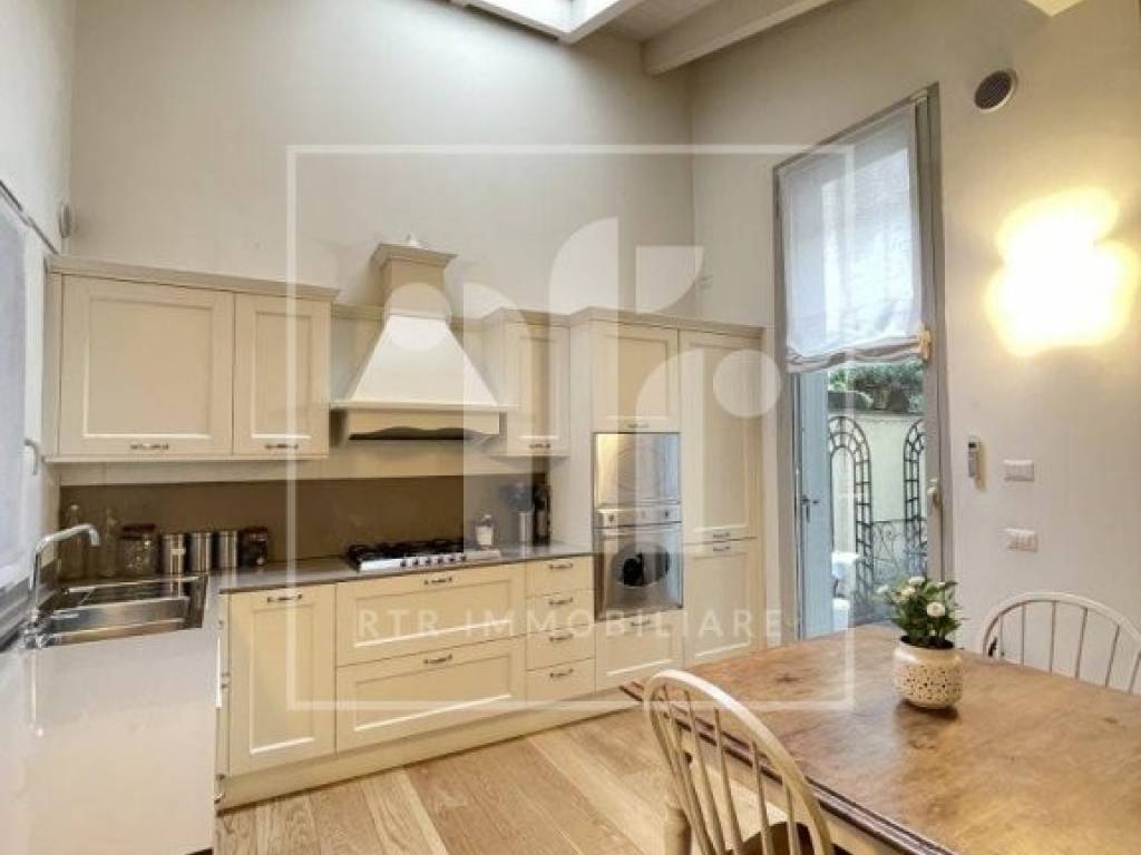 appartamento in affitto a Milano in zona Porta Vittoria