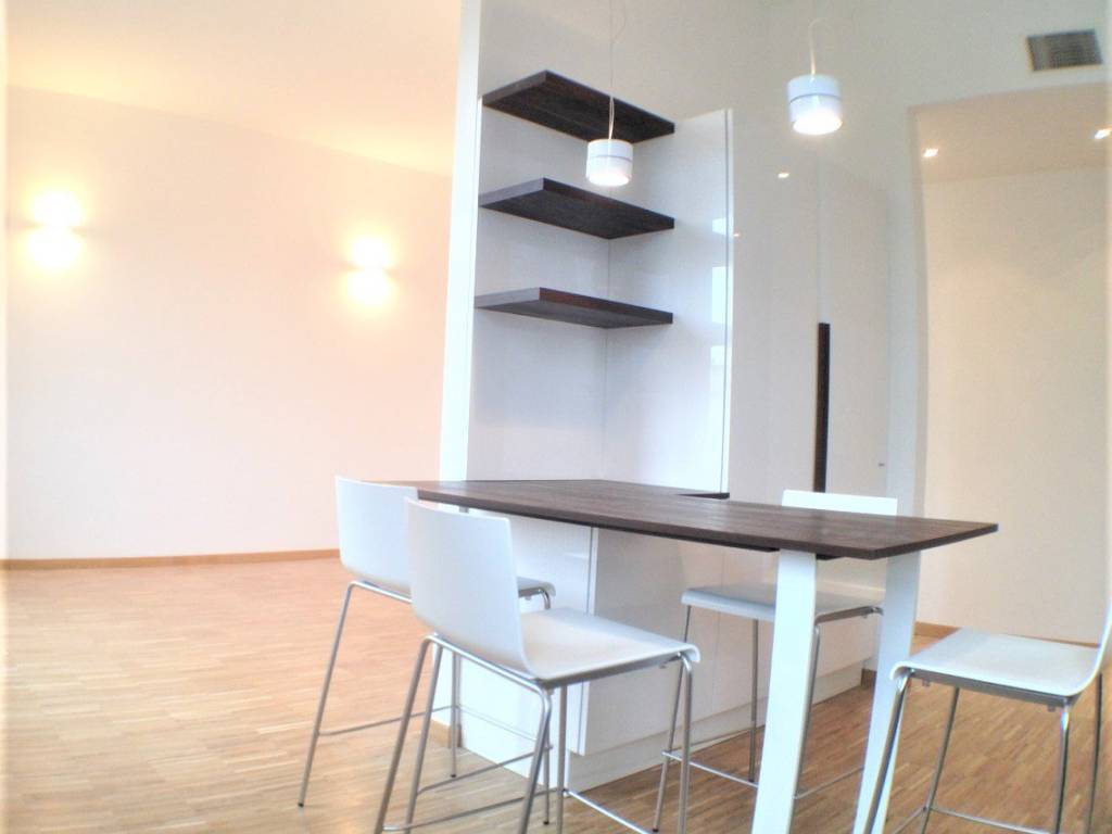 appartamento in affitto a Milano in zona Centro Direzionale