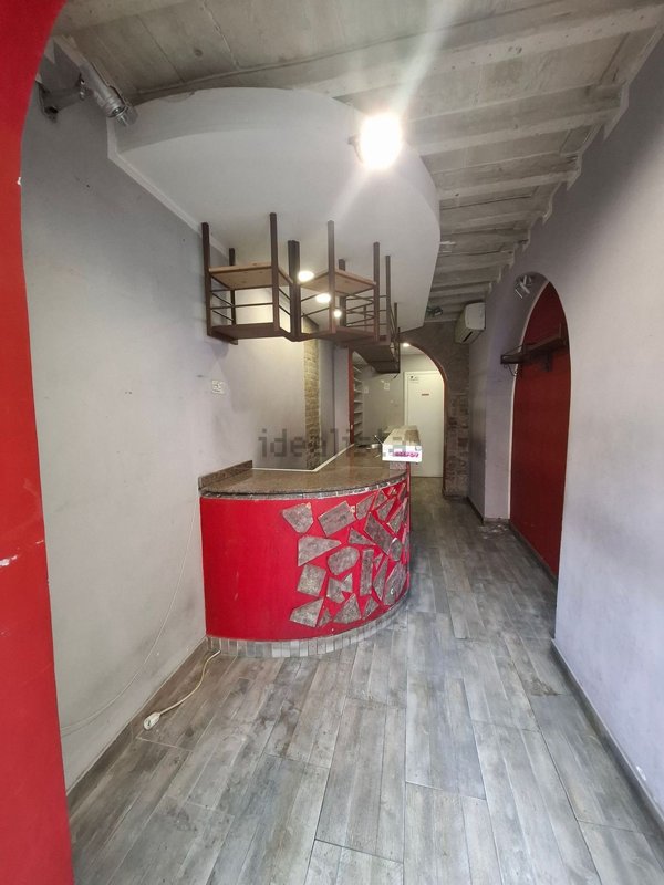 negozio in affitto a Milano in zona Porta Ticinese