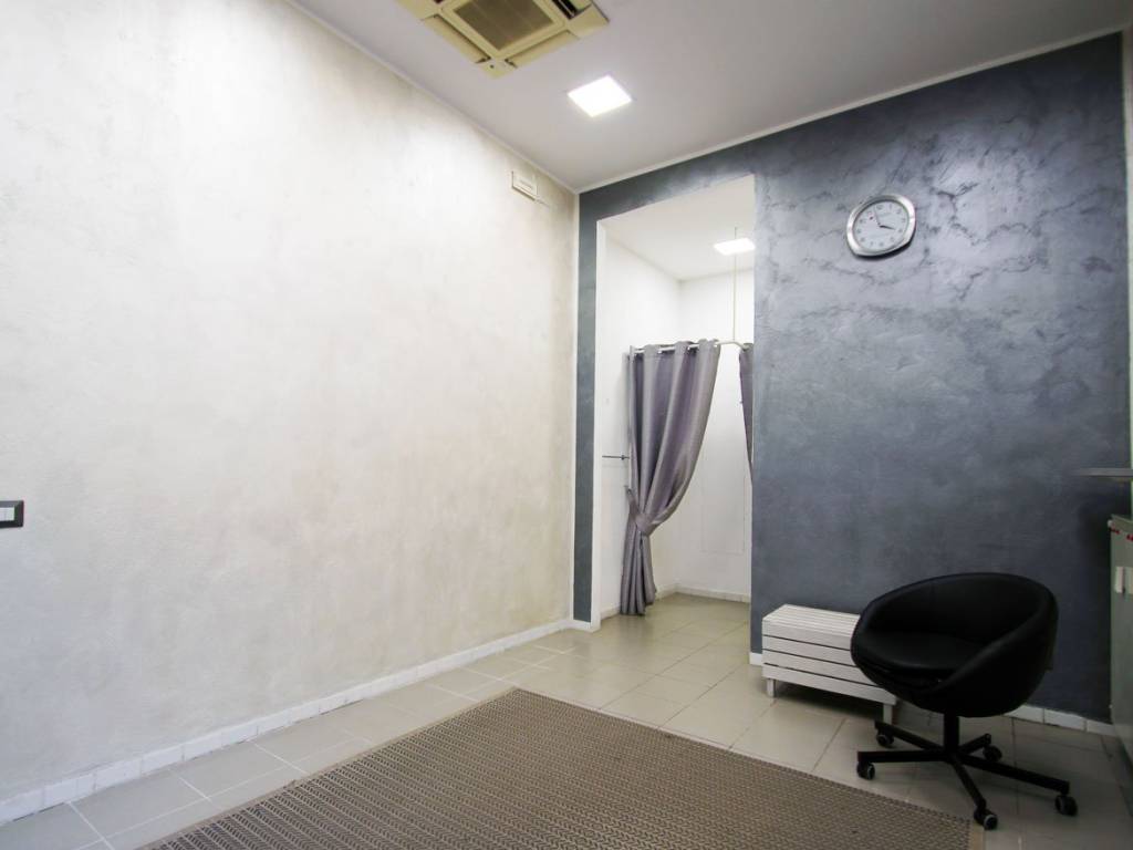 negozio in affitto a Milano in zona Città Studi