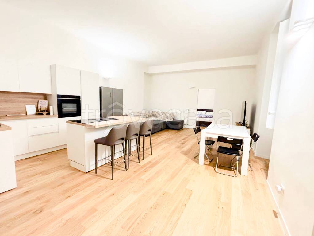 appartamento in affitto a Milano in zona Isola