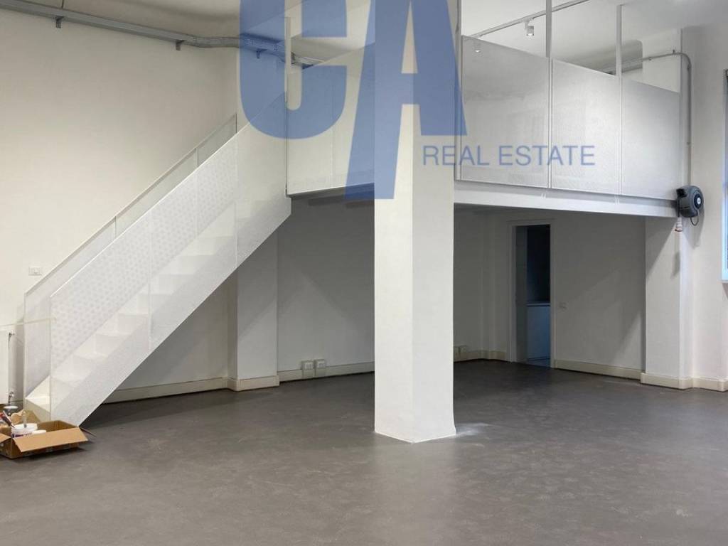 negozio in affitto a Milano in zona Solari