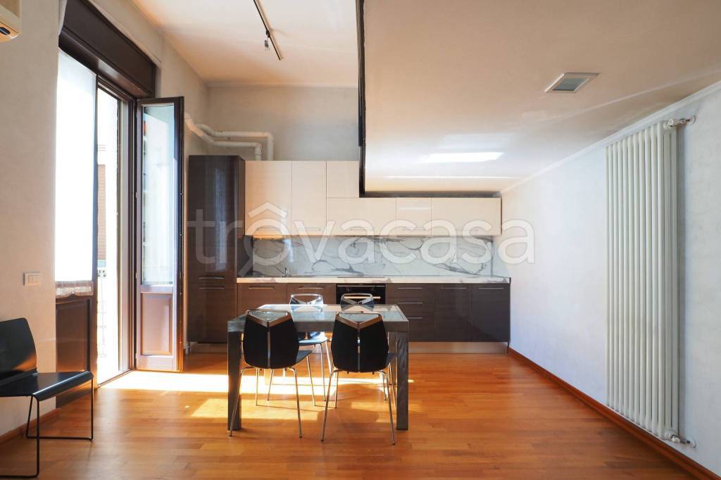 appartamento in affitto a Milano in zona Centro Direzionale