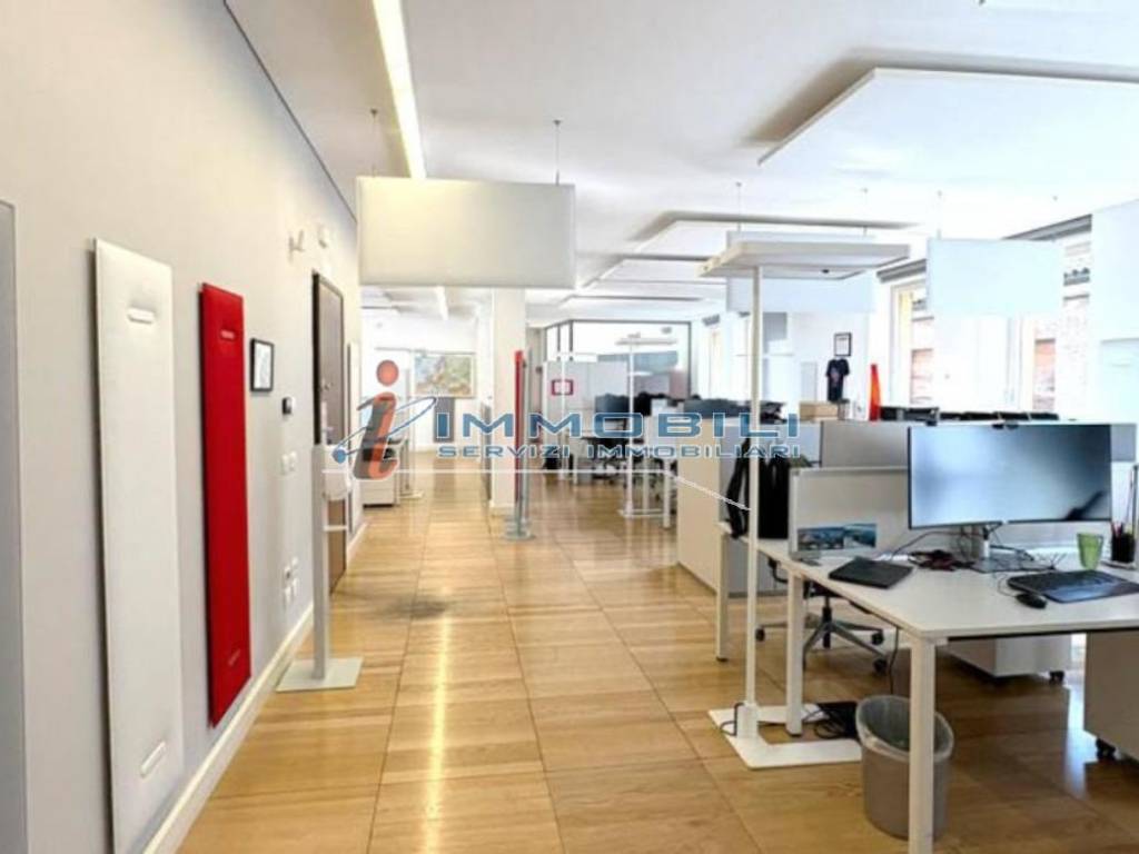 ufficio in affitto a Milano