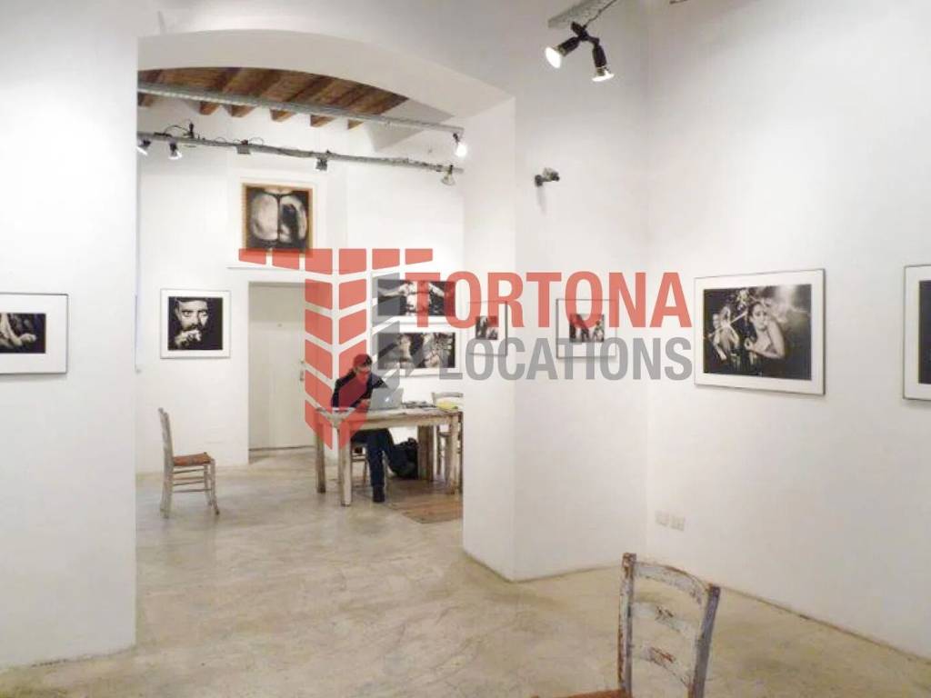 negozio in affitto a Milano