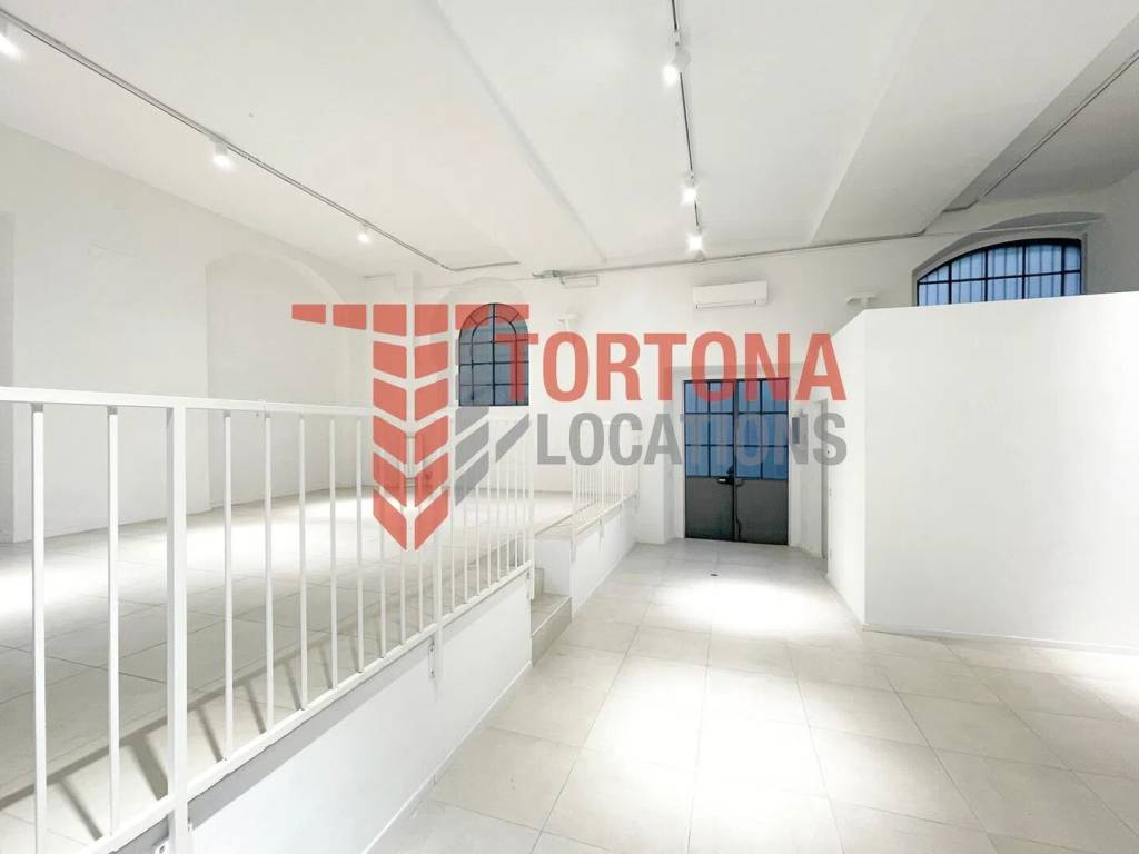 negozio in affitto a Milano in zona Solari