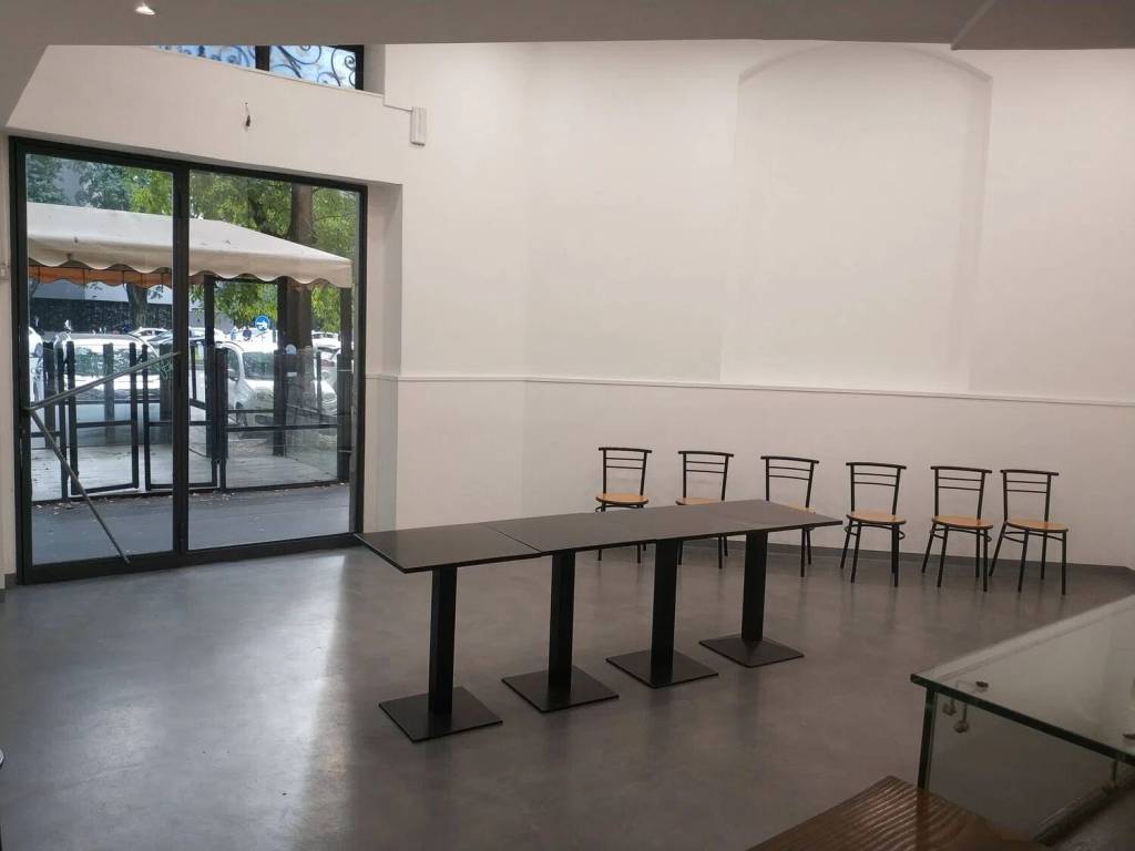 negozio in affitto a Milano