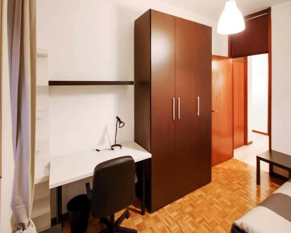 negozio in affitto a Milano in zona Maggiolina