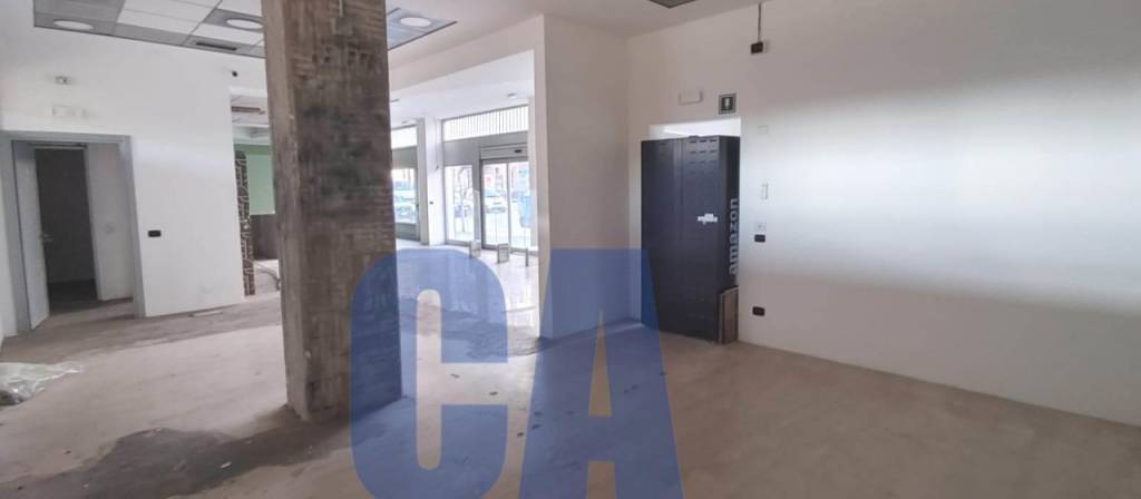 negozio in affitto a Milano in zona Maciachini