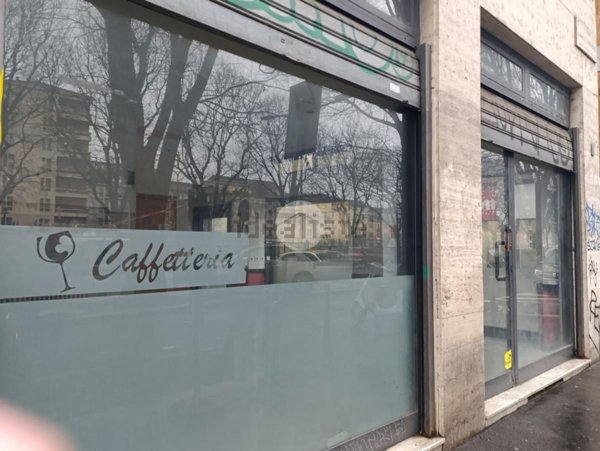 locale commerciale in affitto a Milano in zona Porta Genova