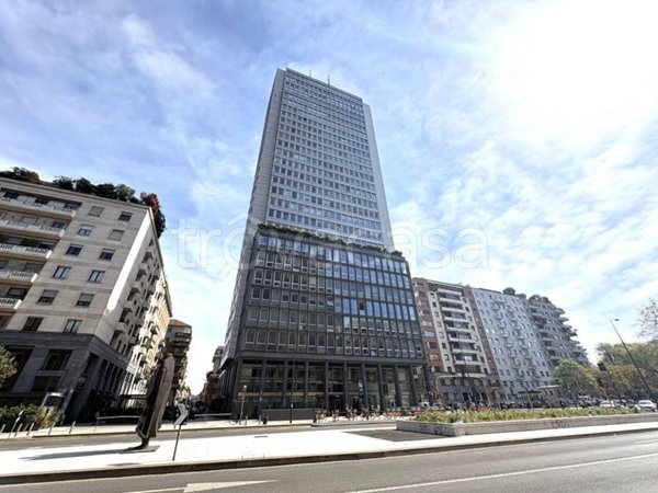 ufficio in affitto a Milano in zona Centro Direzionale
