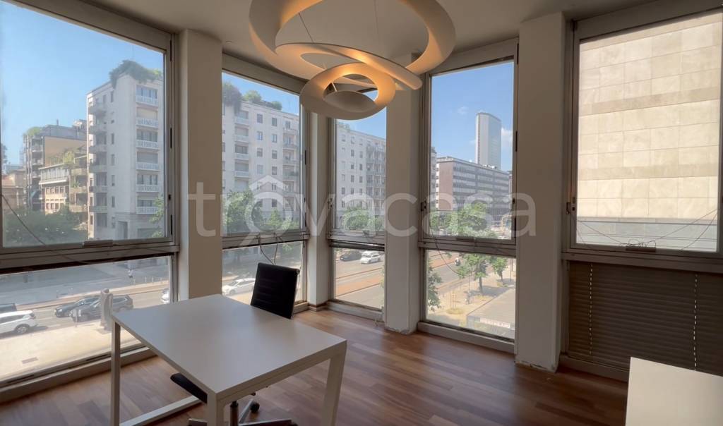 ufficio in affitto a Milano in zona Centro Direzionale