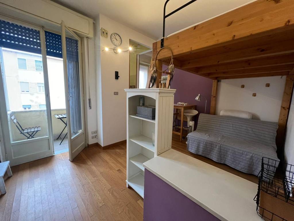 appartamento in affitto a Milano in zona Famagosta