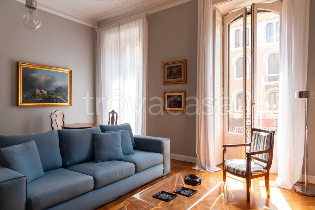 appartamento in affitto a Milano