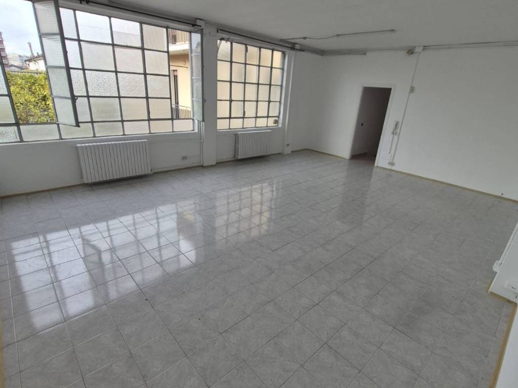 ufficio in affitto a Milano in zona Affori