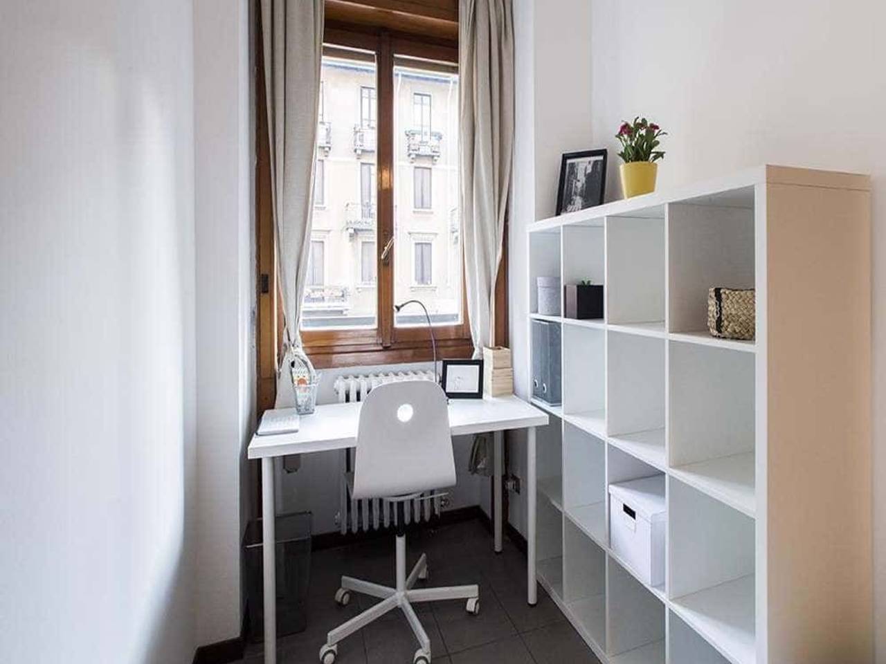 negozio in affitto a Milano in zona Isola