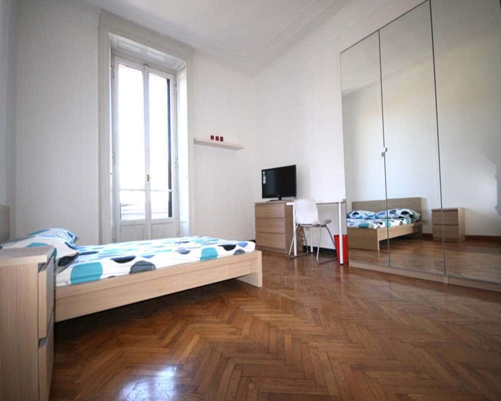 negozio in affitto a Milano in zona Città Studi