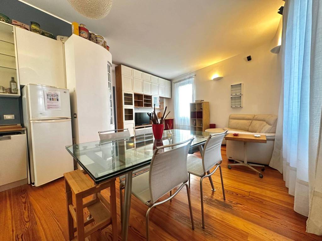 appartamento in affitto a Milano in zona Vigentino