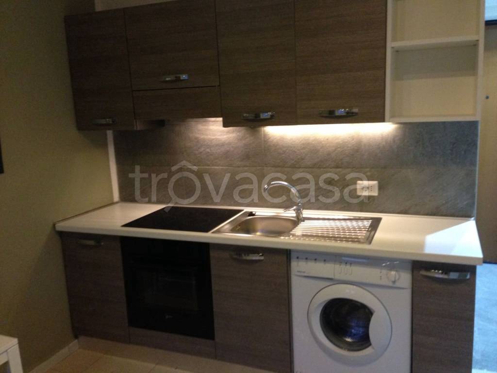 appartamento in affitto a Milano in zona Piazzale Lodi