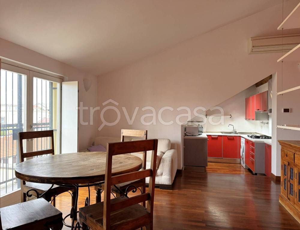 appartamento in affitto a Milano in zona Porta Romana