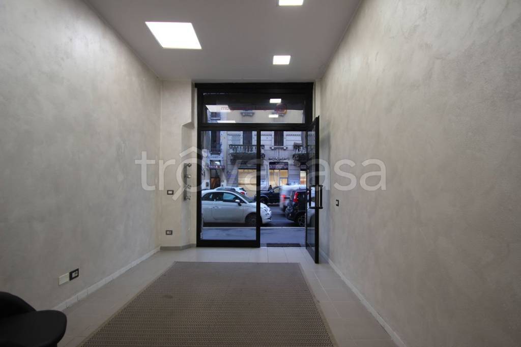 negozio in affitto a Milano in zona Loreto