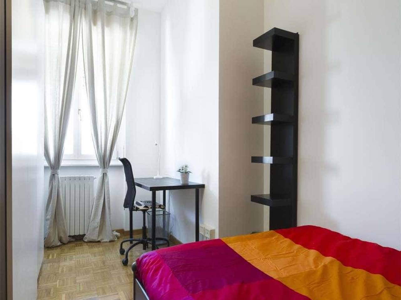 negozio in affitto a Milano in zona Affori