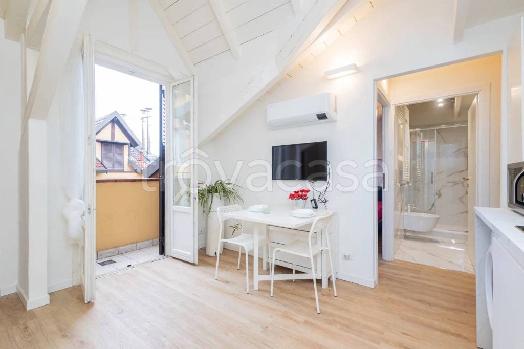 appartamento in affitto a Milano in zona Centro Direzionale