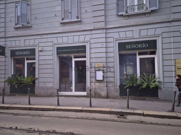 locale commerciale in affitto a Milano