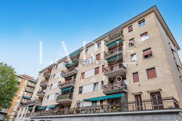 appartamento in affitto a Milano in zona Lorenteggio