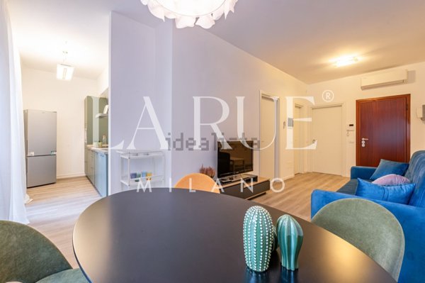 appartamento in affitto a Milano in zona Lorenteggio