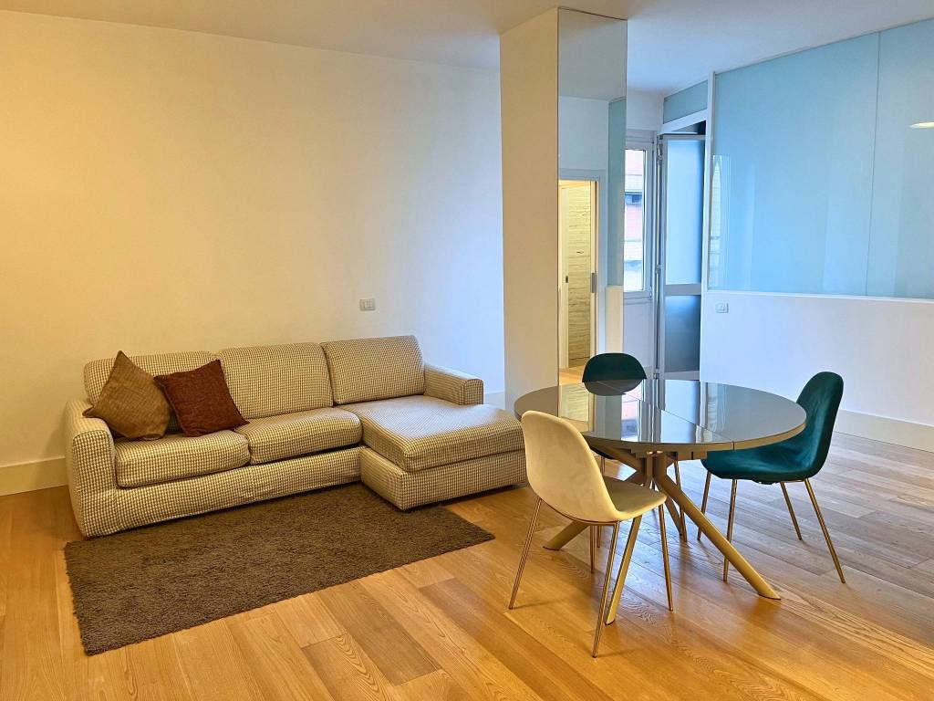 appartamento in affitto a Milano in zona Cinque Giornate