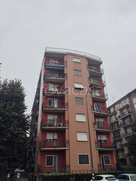 appartamento in affitto a Milano in zona Corvetto