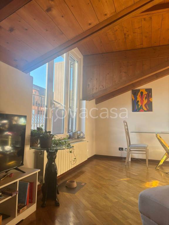 appartamento in affitto a Milano in zona Vigentino