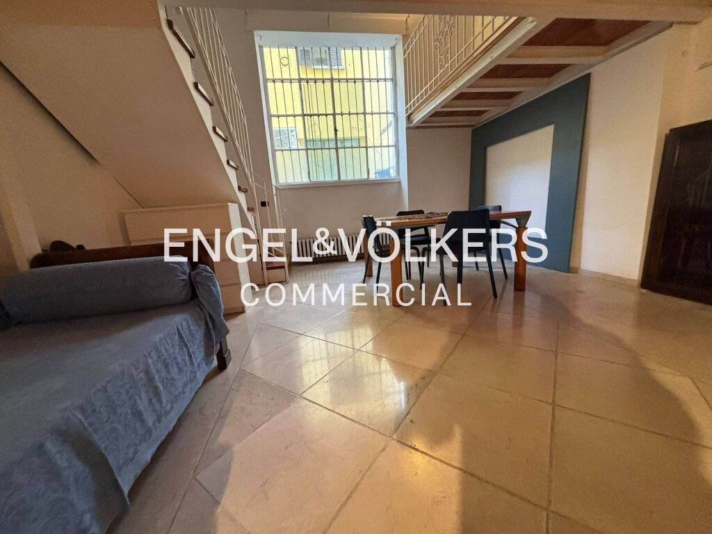 locale commerciale in affitto a Milano in zona Porta Romana