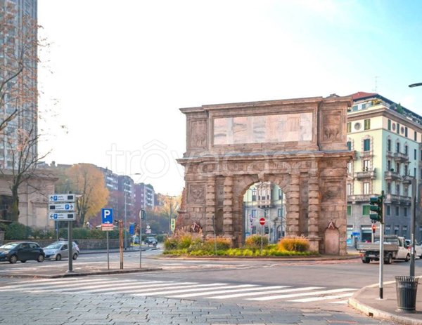 negozio in affitto a Milano