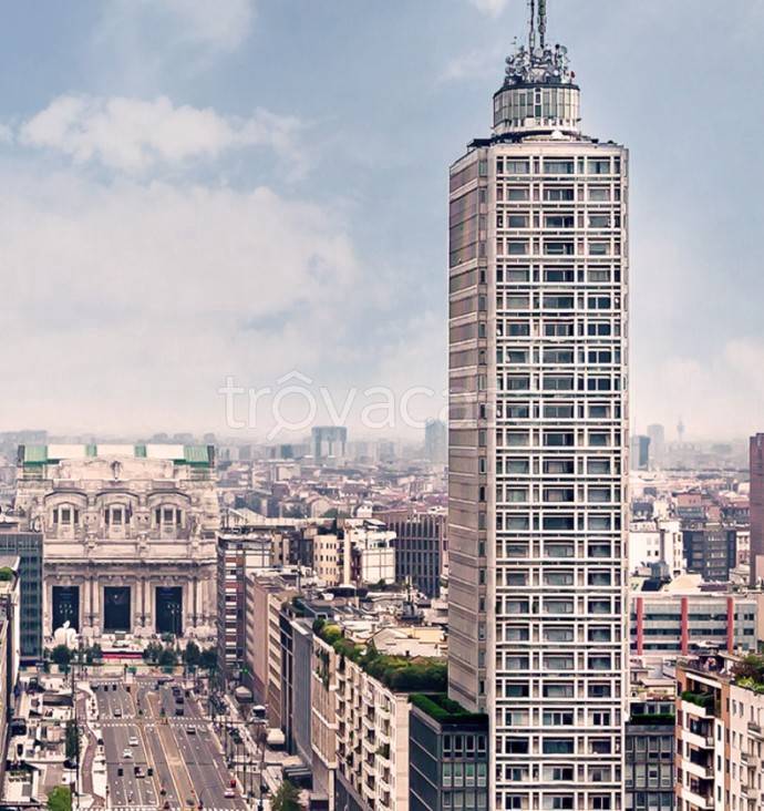 negozio in affitto a Milano in zona Centro Direzionale